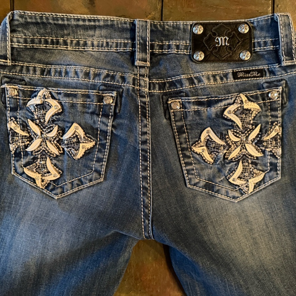 MISS ME Jeans…Signature Skinny Mid-Rise